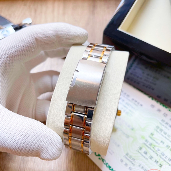 ブランド時計内部構造